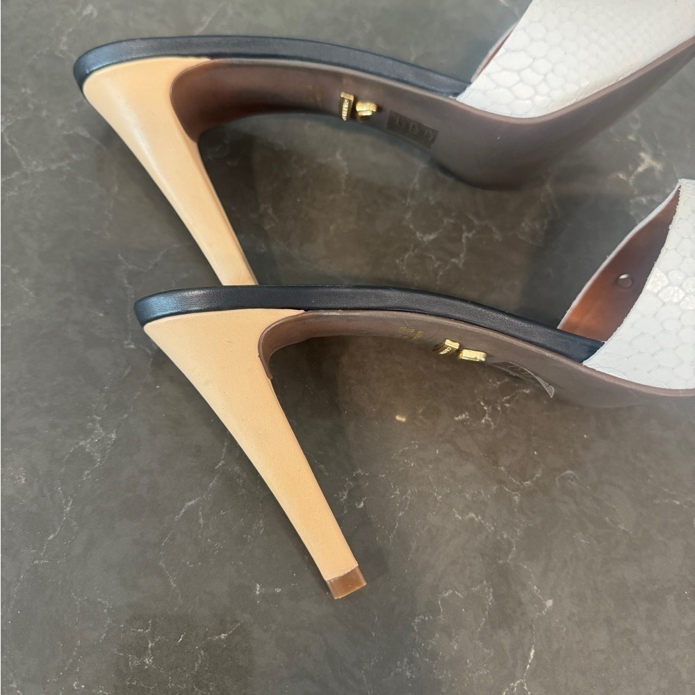Carrano Women's Old Money preppy White&Black 4" Heels. Never worn no box Sz 11 - Picture 6 of 8